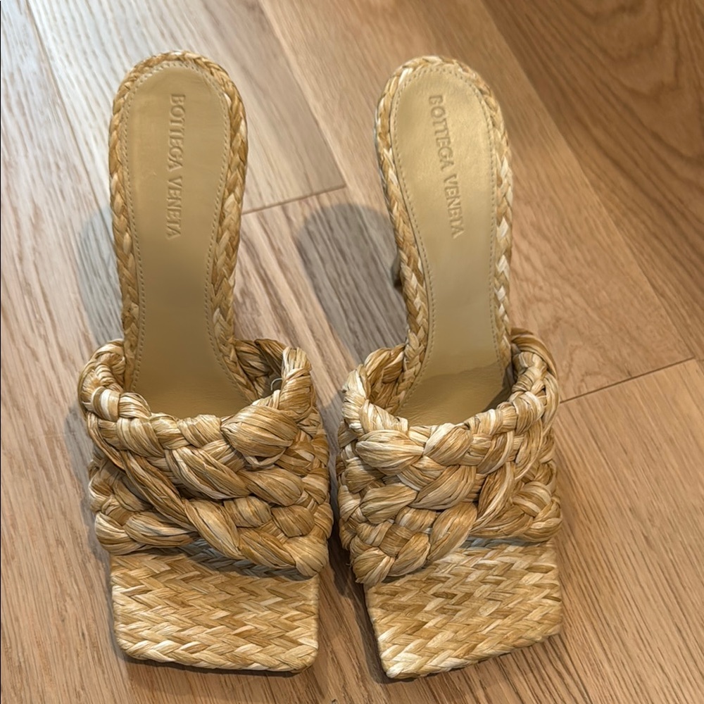 Bottega Veneta Tan Woven Slide Sandals